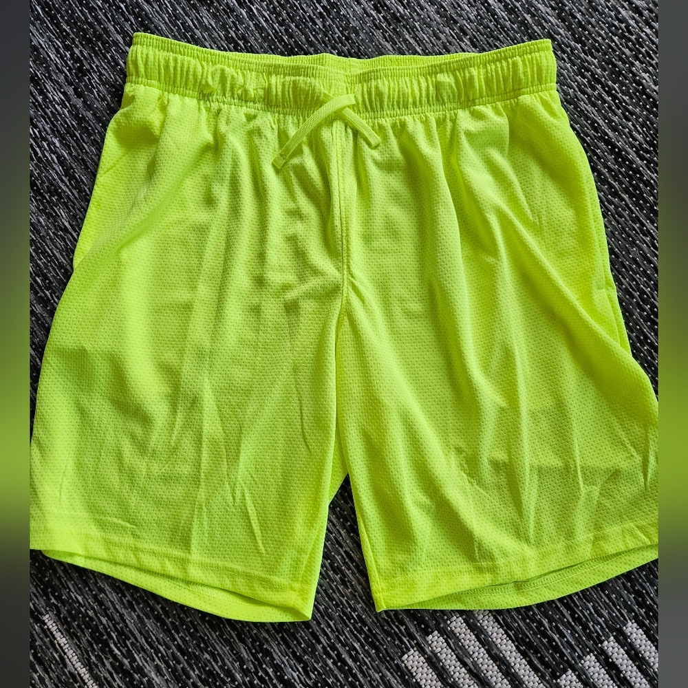 Mens Athletic Works Shorts (Size M)